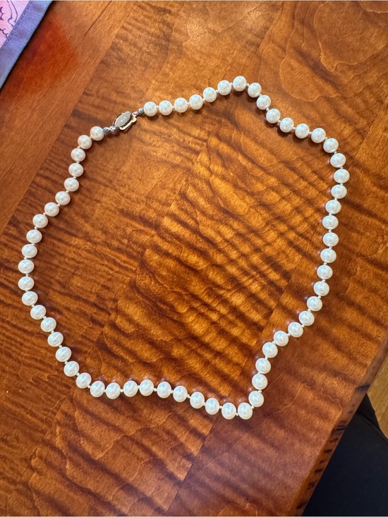 Source Unknown Jewelry - Classic Faux Pearl Necklace - Elegant Women's Jewelry
